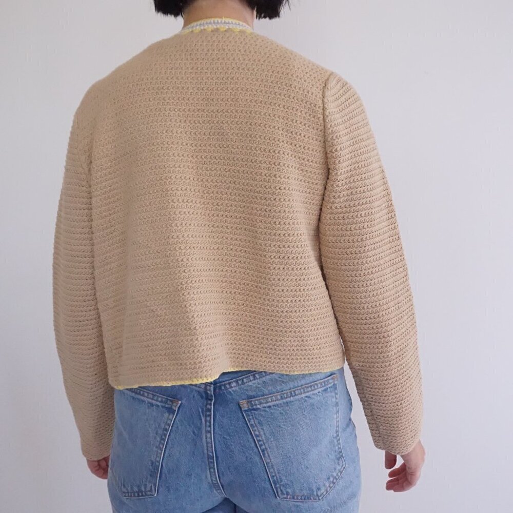Ann Taylor Beige Crochet Trim 100% Cotton Button Cropped Cardigan Jacket L - Picture 3 of 9